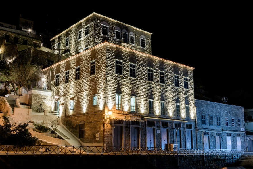 «Η Ύδρα για το '21»: Αναστοχασμός της Ιστορίας με το βλέμμα στο μέλλον