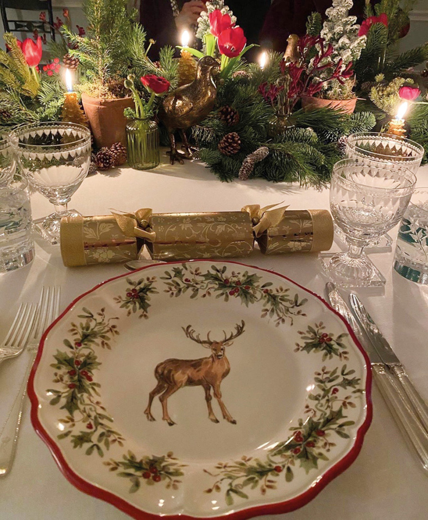 Η Μαρί-Σαντάλ έγραψε βιβλίο με μαθήματα savoir vivre για παιδιά