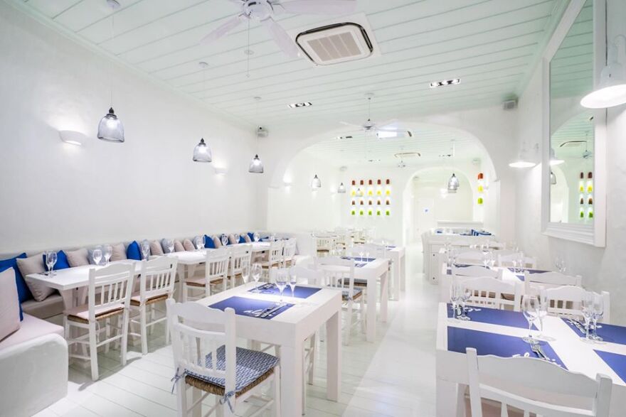 Κορωνοϊός: «Ο στρατός μας μοιράζει μάσκες» αποκαλύπτει Έλληνας στη Σιγκαπούρη – Δείτε βίντεο