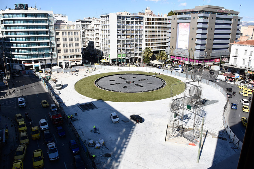 Ολικό «lifting» στην εμβληματική πλατεία Ομονοίας: Δείτε φωτογραφίες