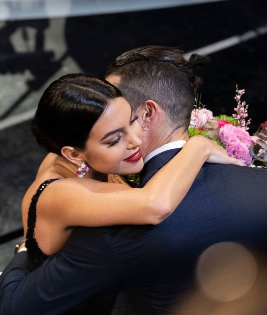 Σαν Ρέμο: Τους «τρέλανε» η σύντροφος του Ρονάλντο με αποκαλυπτικά φορέματα και αισθησιακό τάνγκο!