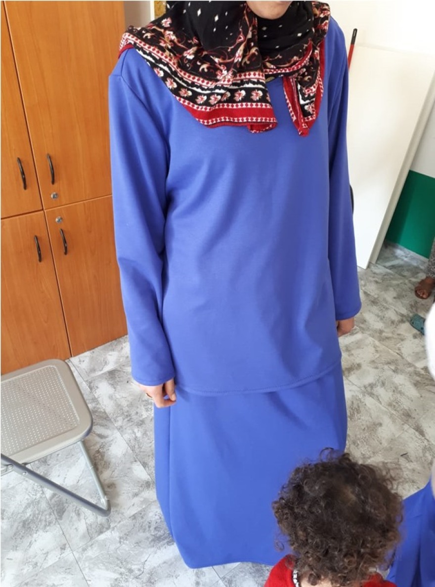 Εργαστήριο μόδας για μετανάστριες στη δομή της Ελευσίνας