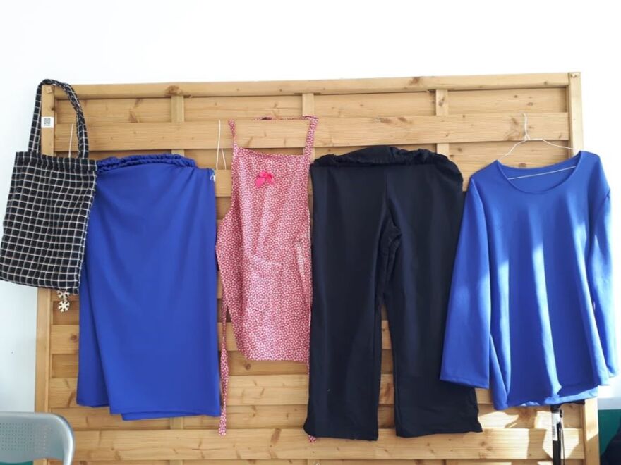 Εργαστήριο μόδας για μετανάστριες στη δομή της Ελευσίνας