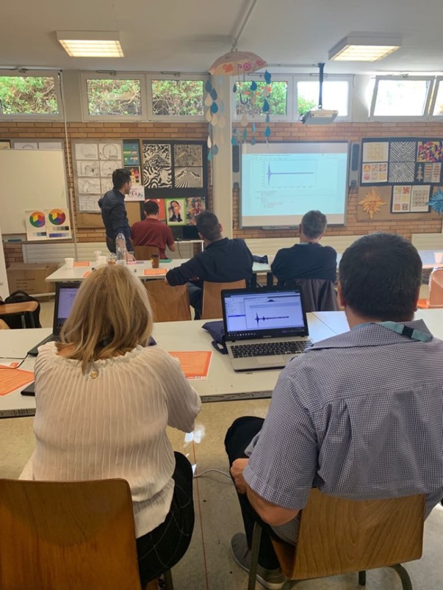 Οι μαθητές μελετούν και καταγράφουν σεισμούς με τους σχολικούς σεισμογράφους