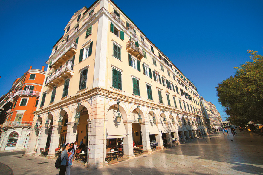 Ακάθεκτοι οι πλειστηριασμοί: «Άγαλμα» ο Πουλόπουλος για το οικόπεδο στην Εκαλη