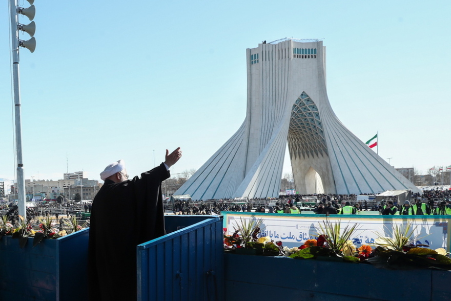 Ιράν: Χιλιάδες Ιρανοί στους δρόμους για την 41η επέτειο της Ισλαμικής Επανάστασης