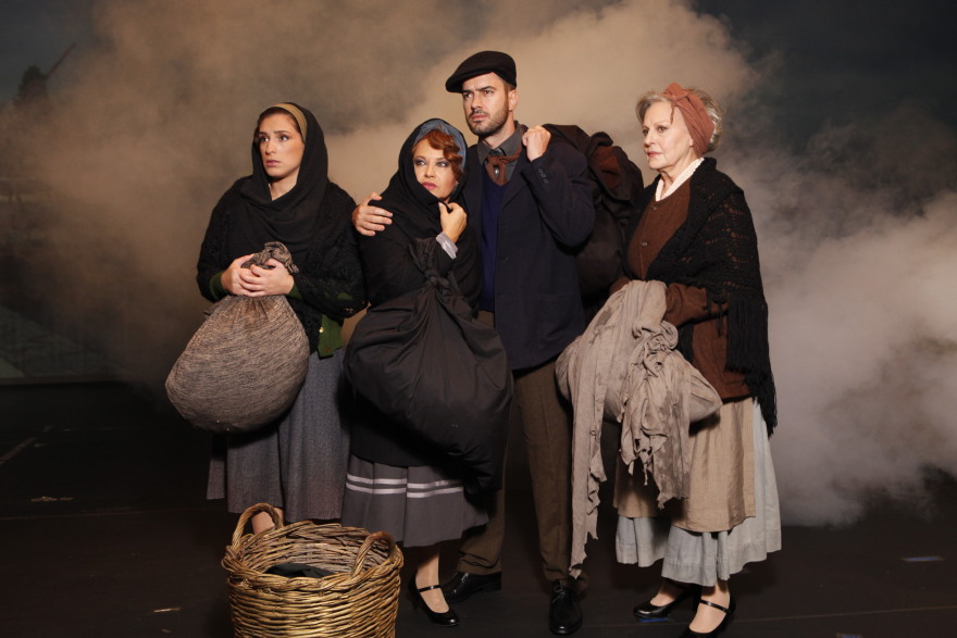 «Κι από Σμύρνη... Σαλονίκη»: Καμιά δεν είναι ίση με τη Μιμή Ντενίση!