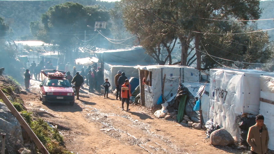 Μεταναστευτικό ώρα μηδέν: Το protothema.gr στη «ζούγκλα» της Μόριας - Δείτε βίντεο