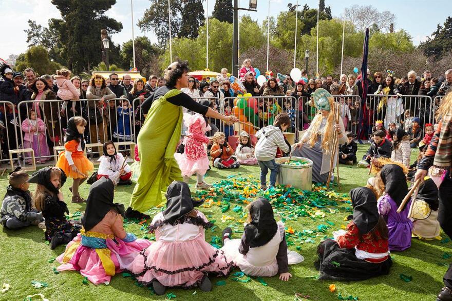 Απόκριες στην Αθήνα με Γλυκερία, Τσέρτο και Γωγώ Τσαμπά