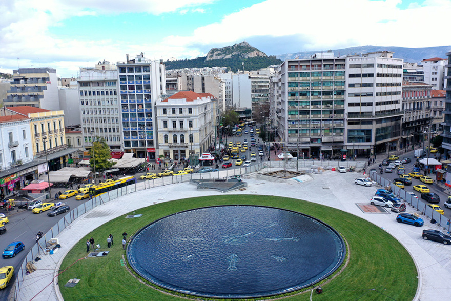 Η νέα πλατεία Ομονοίας «αγκαλιάζεται» και από το Twitter: «Κούκλα μετά από δεκαετίες»