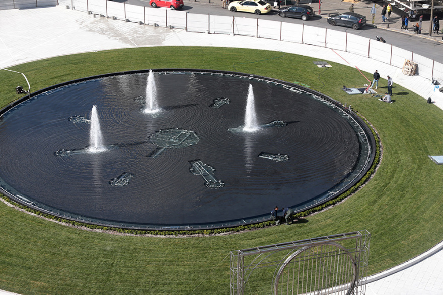 Η νέα πλατεία Ομονοίας «αγκαλιάζεται» και από το Twitter: «Κούκλα μετά από δεκαετίες»