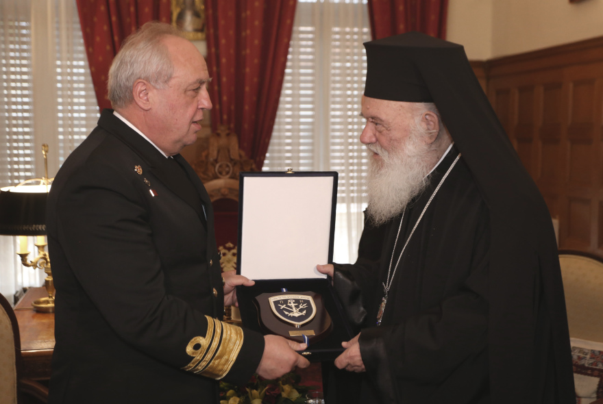 Συνάντηση του Αρχιεπισκόπου Ιερώνυμου με την ηγεσία των Ενόπλων Δυνάμεων - Δείτε φωτογραφίες