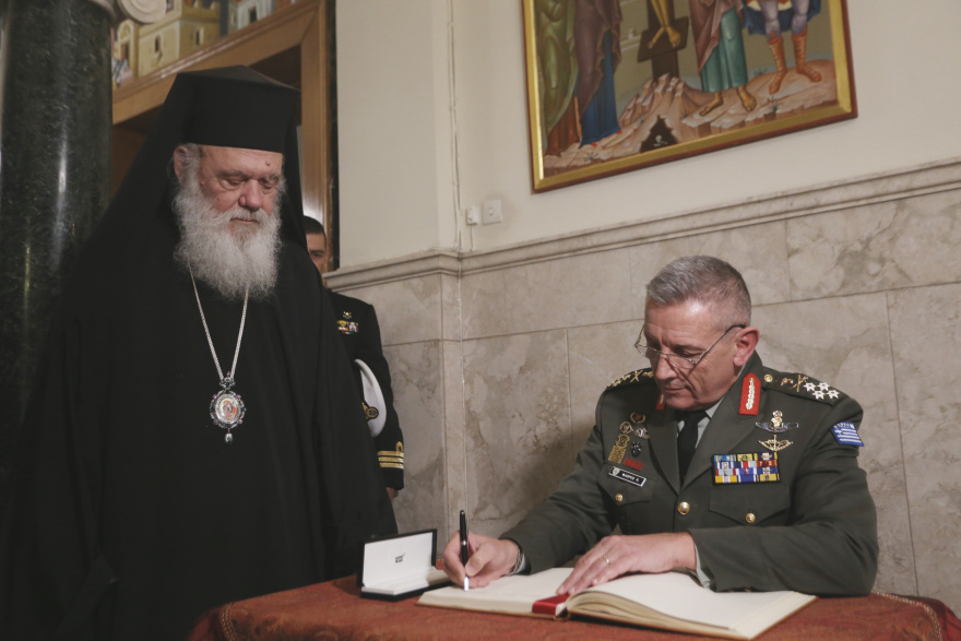 Συνάντηση του Αρχιεπισκόπου Ιερώνυμου με την ηγεσία των Ενόπλων Δυνάμεων - Δείτε φωτογραφίες