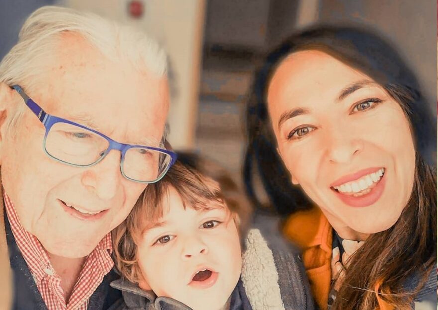 Πέθανε ο Κώστας Βουτσάς: Ένας αειθαλής εραστής της σκηνής και της ζωής