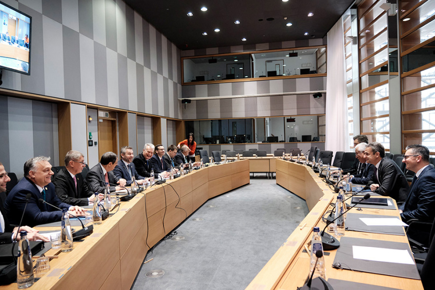 Μητσοτάκης: Συνάντηση με Μακρόν, Μέρκελ, Κόντε και Σάντσεθ για τον προϋπολογισμό της ΕΕ 