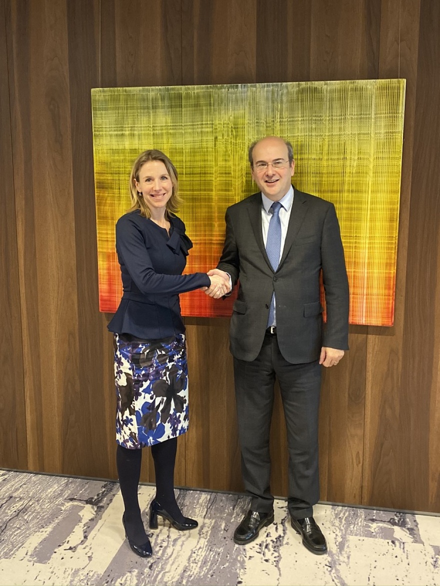 Χατζηδάκης: Η Ολλανδία έτοιμη να συνδράμει την Ελλάδα στην ανάπτυξη της ηλεκτροκίνησης