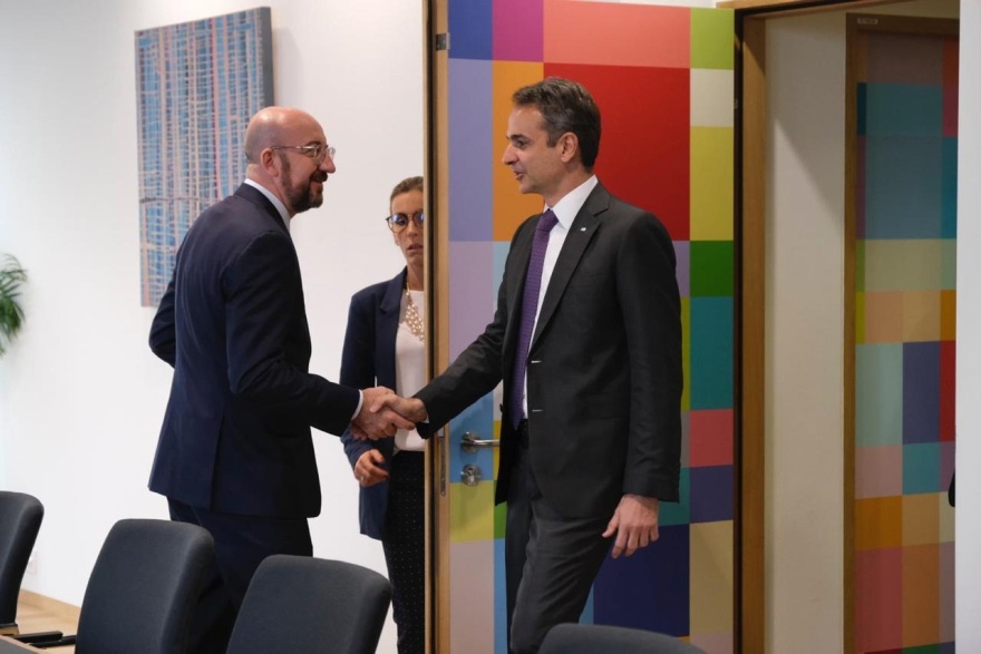 Φωτογραφίες: Το γεύμα Μητσοτάκη με Μέρκελ, Μακρόν, Κόντε, Σάντσεθ, Κόστα