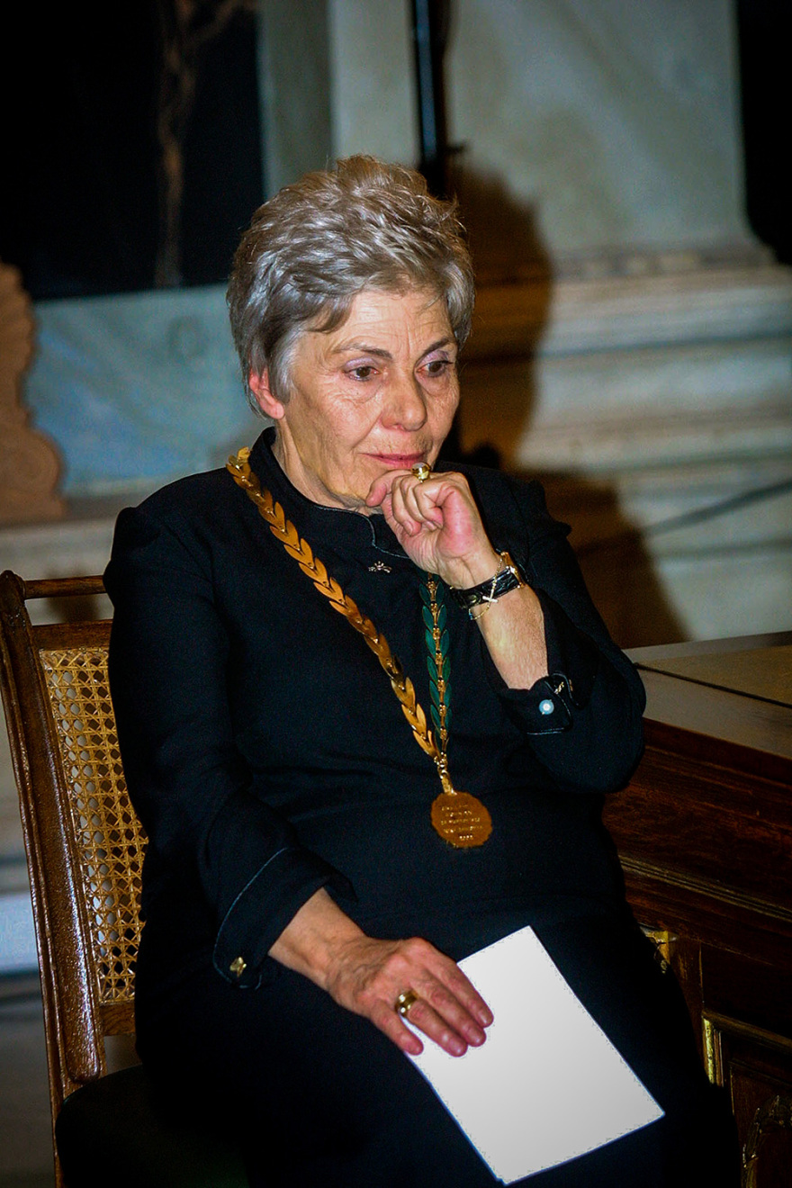 Κική Δημουλά: Η ζωή της με τα δικά της λόγια