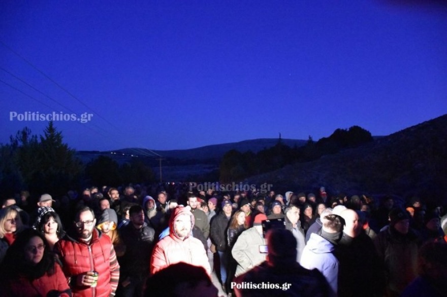  Χίος: Κάτοικοι και δήμος βάζουν μπλόκο στη νέα δομή για μετανάστες