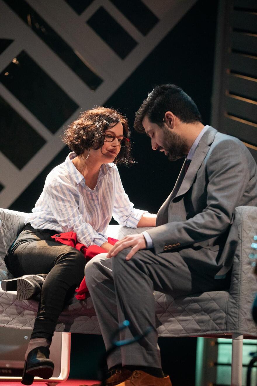 Βασίλης Παπακωνσταντίνου: Διαταράσσει την «Κοινή Ησυχία» της μοναξιάς και της παραίτησης στο Θέατρο «Διάνα»