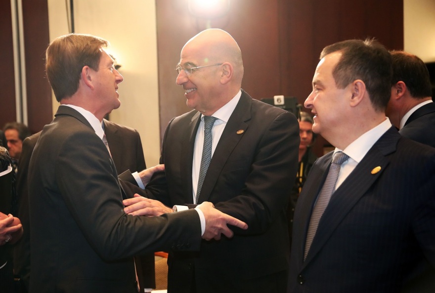 Δένδιας: Να στείλουμε ομόφωνο μήνυμα πλήρους ενσωμάτωσης των Δυτικών Βαλκανίων στην ΕΕ