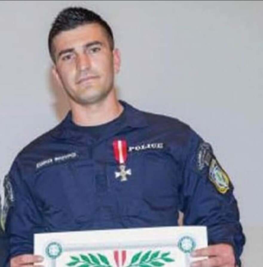 Ο ειδικός φρουρός περιγράφει καρέ-καρέ στο protothema.gr πώς ξεγέννησε την προσφυγοπούλα 