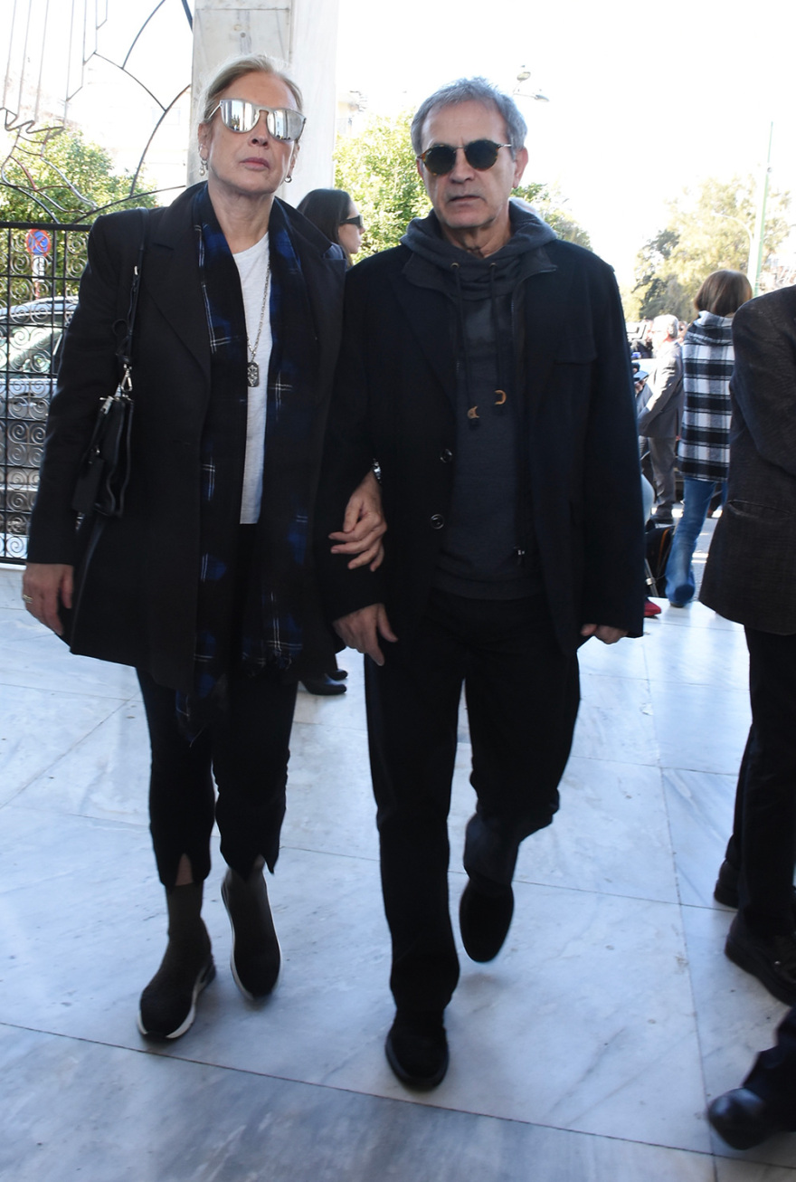 Η Ελλάδα αποχαιρέτησε την Κική Δημουλά 