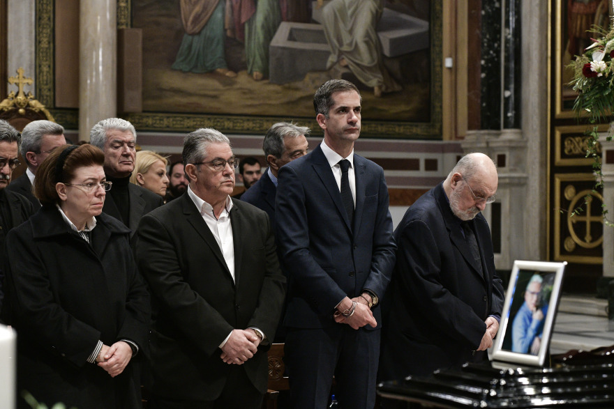 Κώστας Βουτσάς: Αυλαία για τον άνθρωπο που ενσάρκωσε την έννοια της ζωής