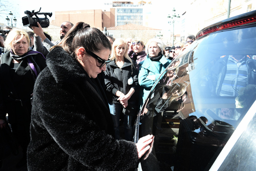 Συγκίνησε η κόρη του Κώστα Βουτσά: Ο μπαμπάς μου έφυγε μετά από μια οικογενειακή γιορτή...