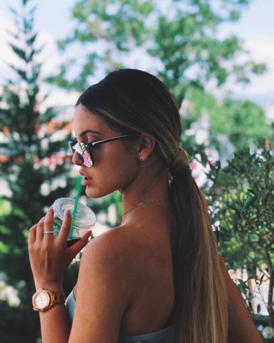 Λάμπης Λιβιεράτος- Εύη Αδάμ: Η κόρη τους μεγάλωσε και μοιάζει με την... Αντζελίνα Τζολί 