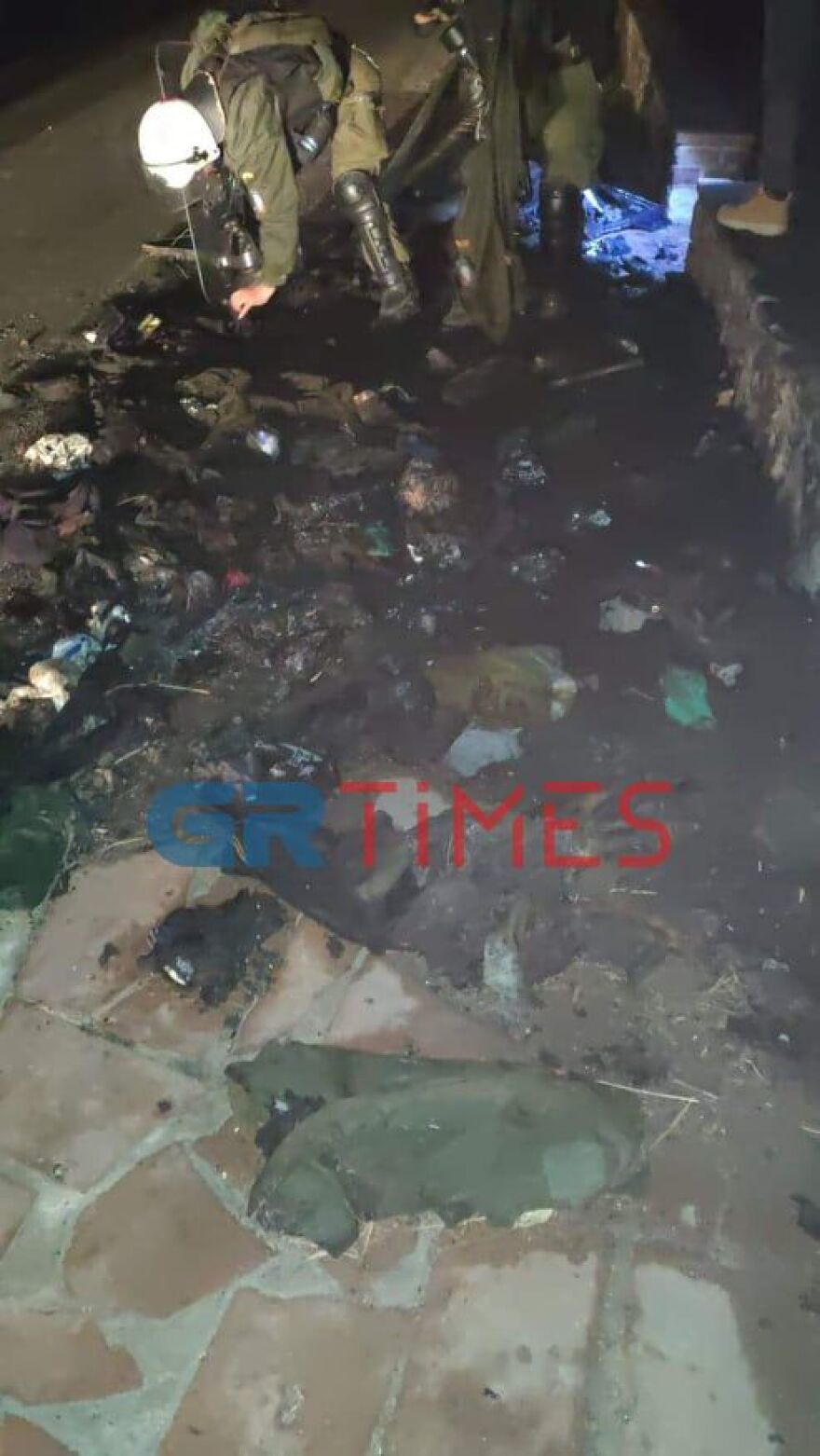 Μυτιλήνη: Οδηγός αγροτικού επιχείρησε να πατήσει άνδρες των ΜΑΤ - Δείτε βίντεο