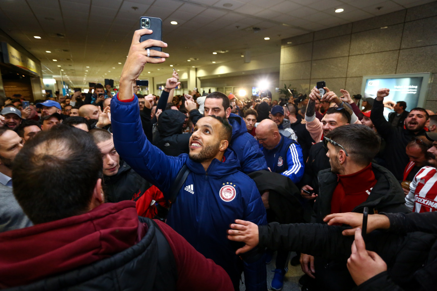 Ολυμπιακός: Βίντεο και φωτογραφίες από την μεγαλειώδη υποδοχή των θριαμβευτών του Λονδίνου
