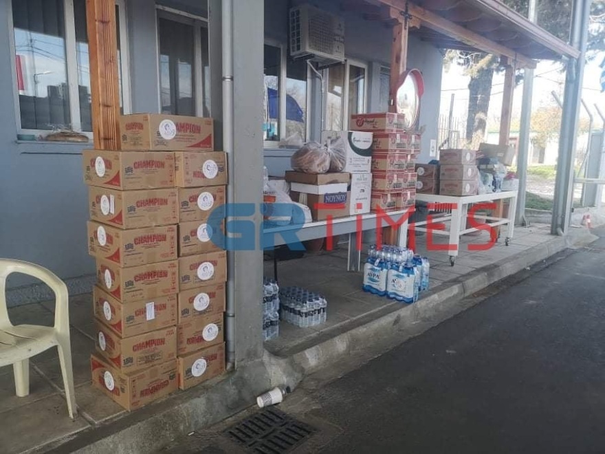 Μεταναστευτικό: «Τσουνάμι συμπαράστασης» για τους φύλακες των συνόρων