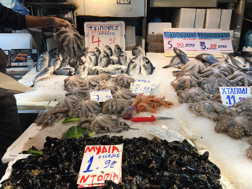 Βαρβάκειος: Αυξημένη η κίνηση, φθηνότερο φέτος το σαρακοστιανό τραπέζι