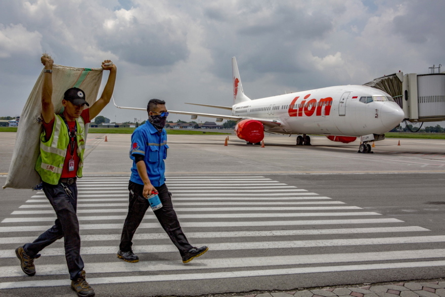 Ινδονησία: Εξερράγη το ηφαίστειο Μεράπι - Το σύννεφο τέφρας προκαλεί προβλήματα στις πτήσεις 