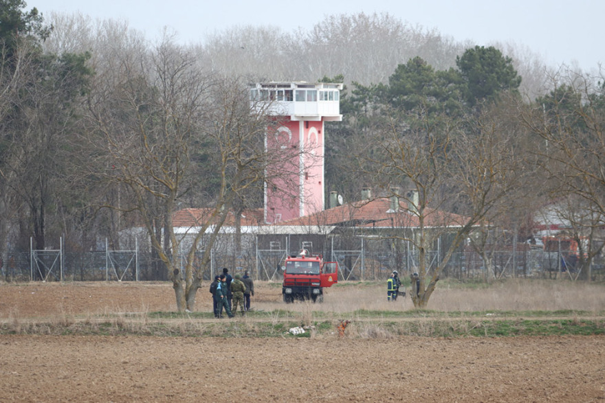 Έβρος-Μετανάστες: Ολοήμερα επεισόδια με βροχή δακρυγόνων από την Τουρκία - Εντατικοί έλεγχοι όλη τη νύχτα