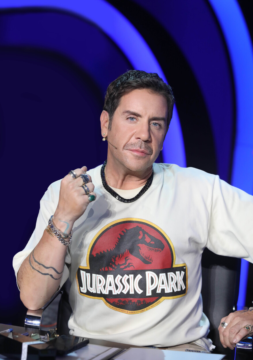 Γιώργος Μαζωνάκης: Έκλεισε τα 48 και το γιόρτασε στο πλατό του YFSF