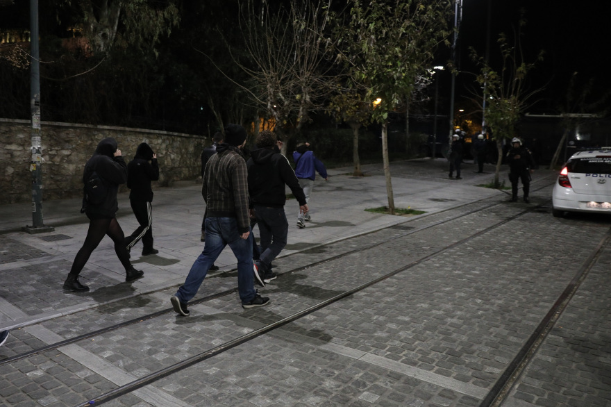 Βανδαλισμοί στο Μετρό Ακρόπολης: Δείτε φωτογραφίες - 43 συλλήψεις