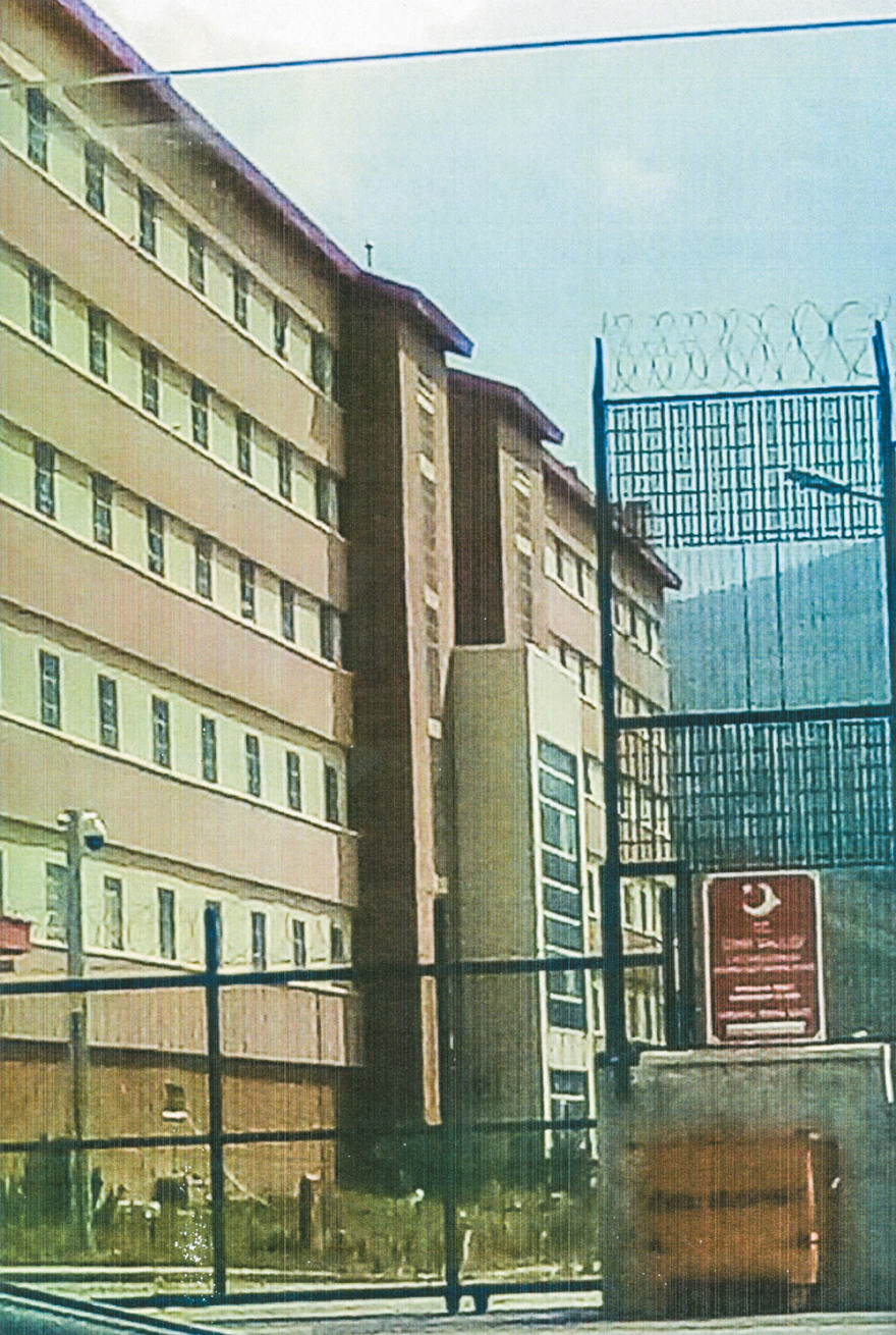 Μετανάστες στον Έβρο: «Μας έβγαλαν από τη φυλακή και μας έστειλαν στα σύνορα»