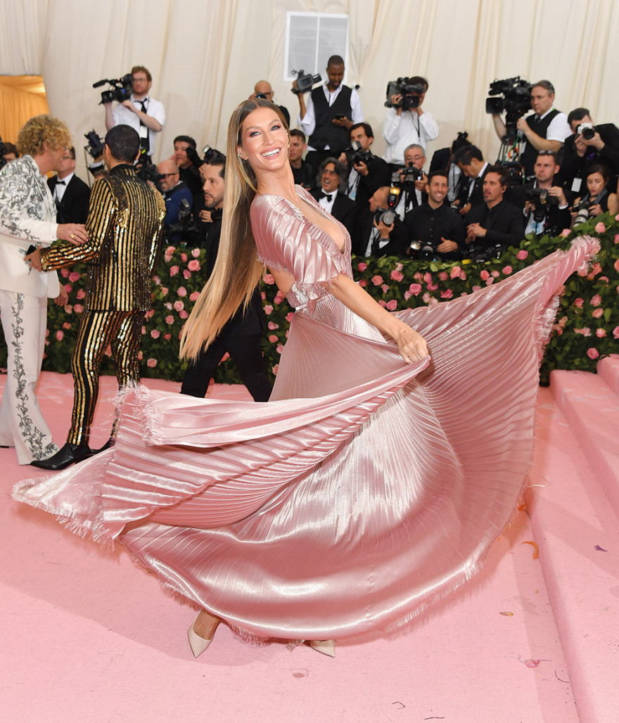 Ζιζέλ: Το πρόσωπο της ομορφιάς