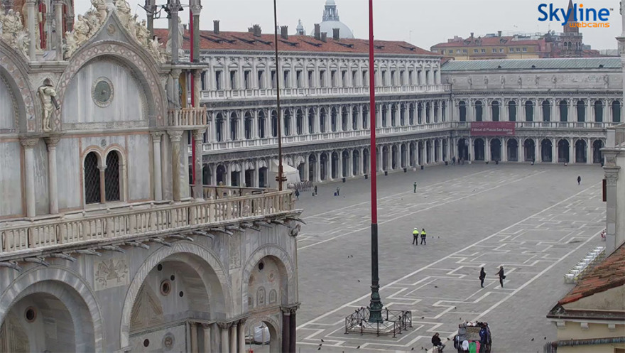 Κορωνοϊός στην Ιταλία: Χώρα «φάντασμα» -  Ερήμωσαν τα πιο εμβληματικά μνημεία