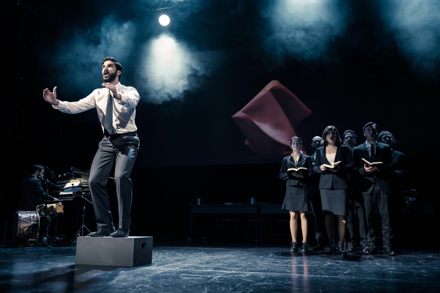 «Μαθήματα πολέμου ΙΙΙ – Αθηναίων Δράματα»: Ό,τι πιο επίκαιρο αυτή τη στιγμή στη θεατρική Αθήνα