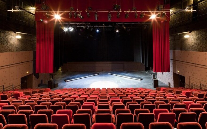 Κορωνοϊός: Λουκέτο σε κινηματογράφους, θέατρα, νυχτερινά κέντρα, γυμναστήρια - Ανοιχτά  τα Μουσεία