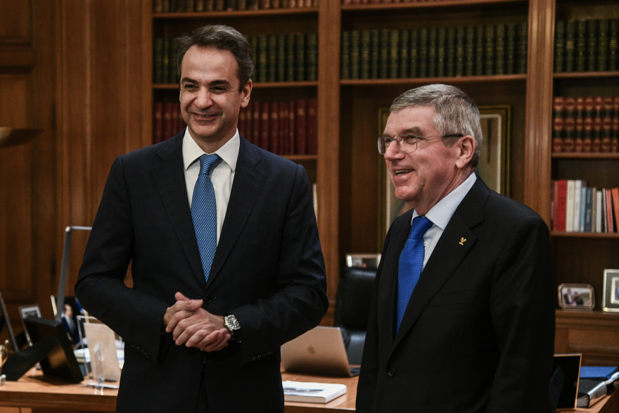 Συνάντηση Μητσοτάκη - Μπαχ με αφορμή την τελετή αφής της Ολυμπιακής Φλόγας