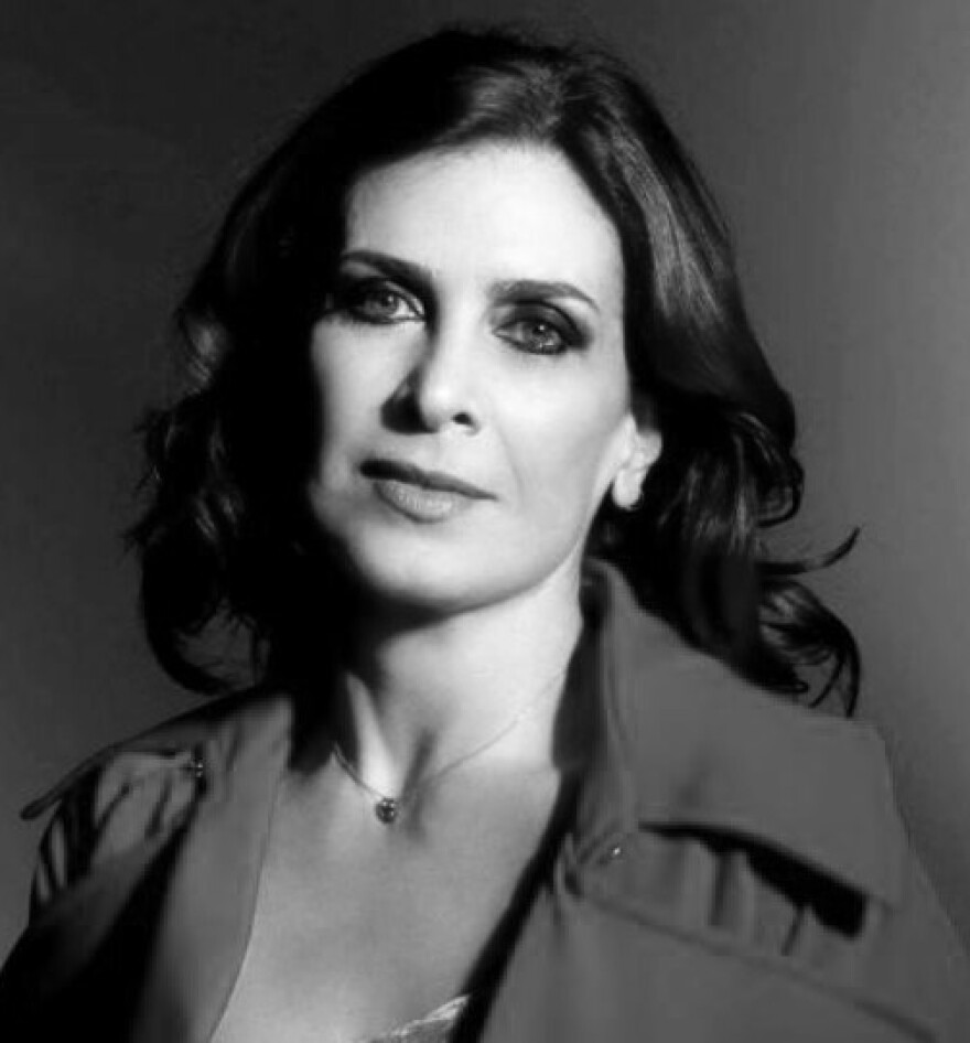 Σεμίνα Διγενή: Κυκλοφόρησε το νέο της βιβλίο με τίτλο «Οι Απείθαρχοι» 