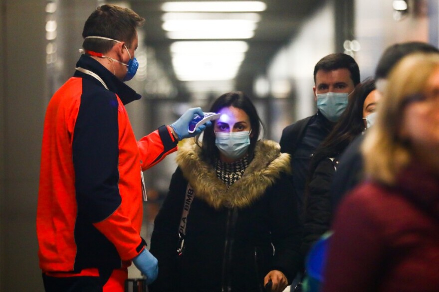 Κορωνοϊός: Πόσο επηρεάζει η θερμοκρασία και η υγρασία τη μεταδοτικότητα του ιού;