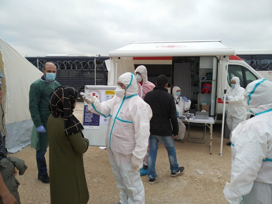 Μυτιλήνη: Μεταφέρθηκαν στην κλειστή δομή Μαλακάσας 436 μετανάστες