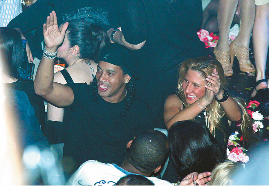 Ροναλντίνιο: Πώς το μαγικό δεκάρι έμεινε στον άσο