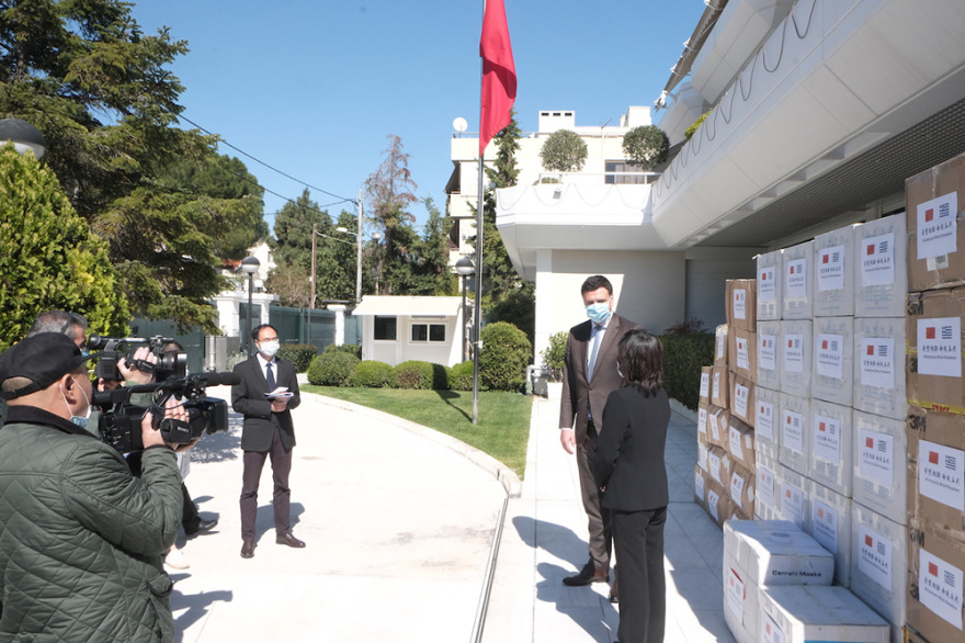 Κορωνοϊός: 50.000 μάσκες δώρισε η Κίνα στην Ελλάδα
