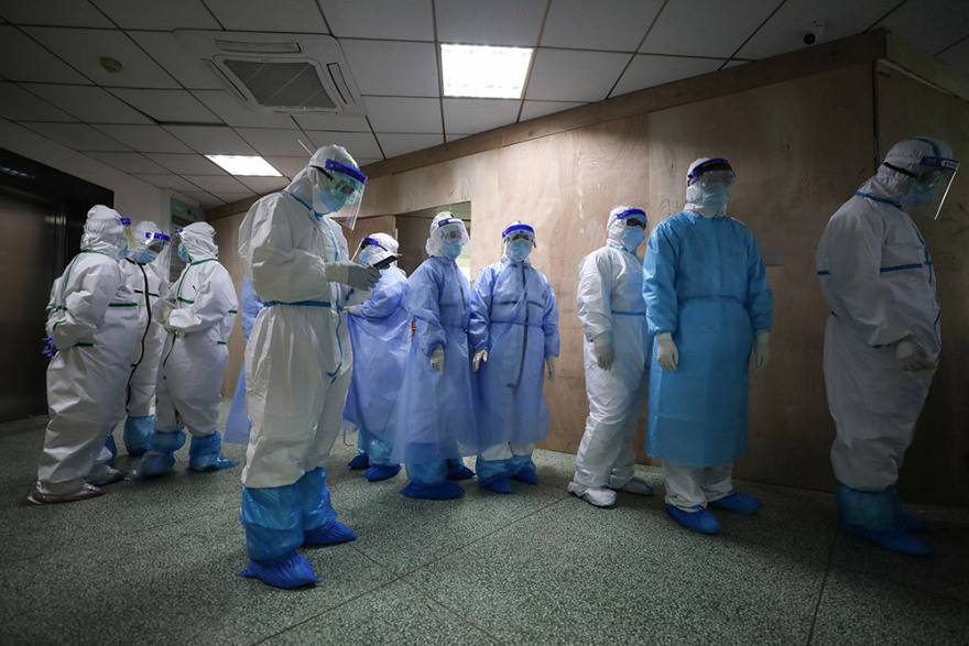 Καθηγητής του Yale για τον κορωνοϊό: Αυτός ο ιός είναι δύσκολο να ξεκλειδώσει